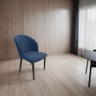 Krzesło niebieskie MILTON w pokoju dziennym